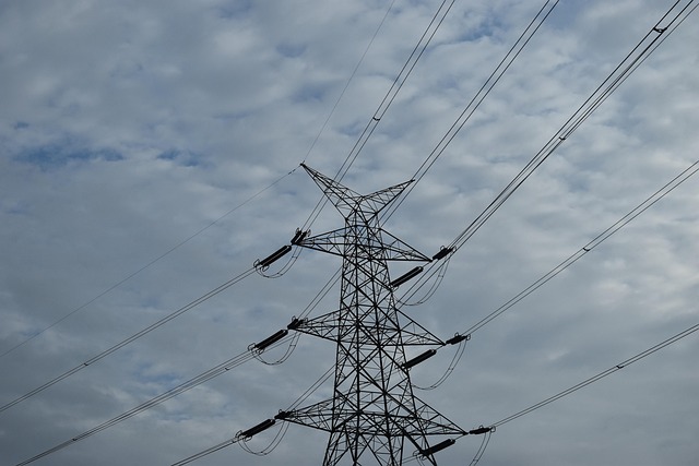 electrician-electrical-640x480-93320866.jpeg